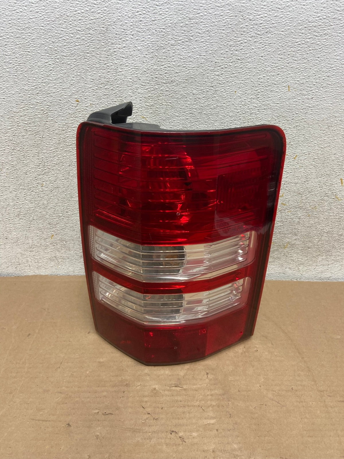2008 to 2012 Jeep Liberty Right Passenger RH Side Tail Light AH9416 LK0