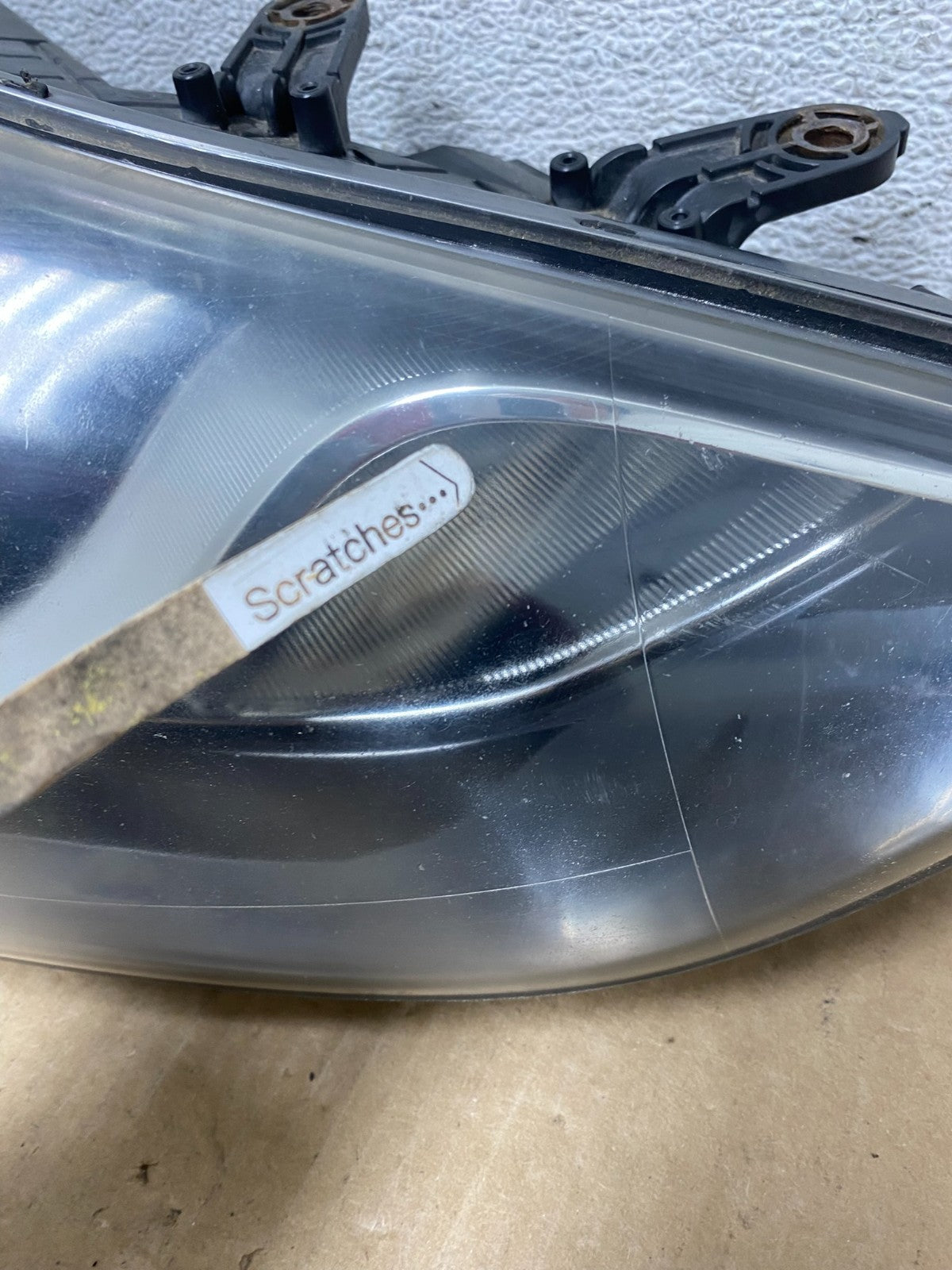 2011 2012 2013 Hyundai Elantra Right Passenger Headlight AF9660 DW3