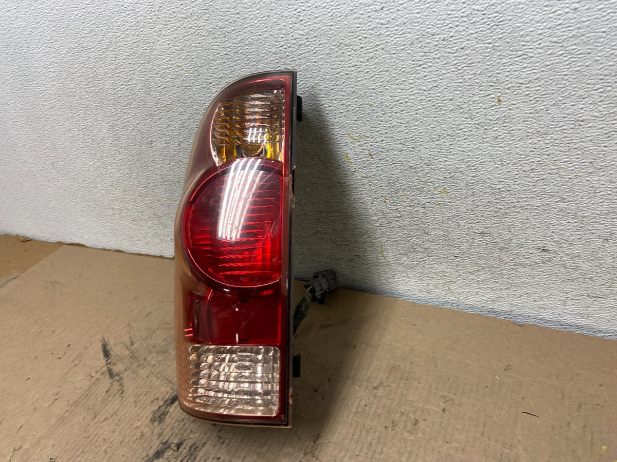 2005 to 2015 Toyota Tacoma Left Driver LH Side Tail Light AH2137 DG2