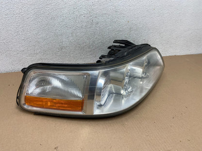2005 to 2011 Lincoln Town Car Right Passenger Rh Side Headlight AF3029 DW2