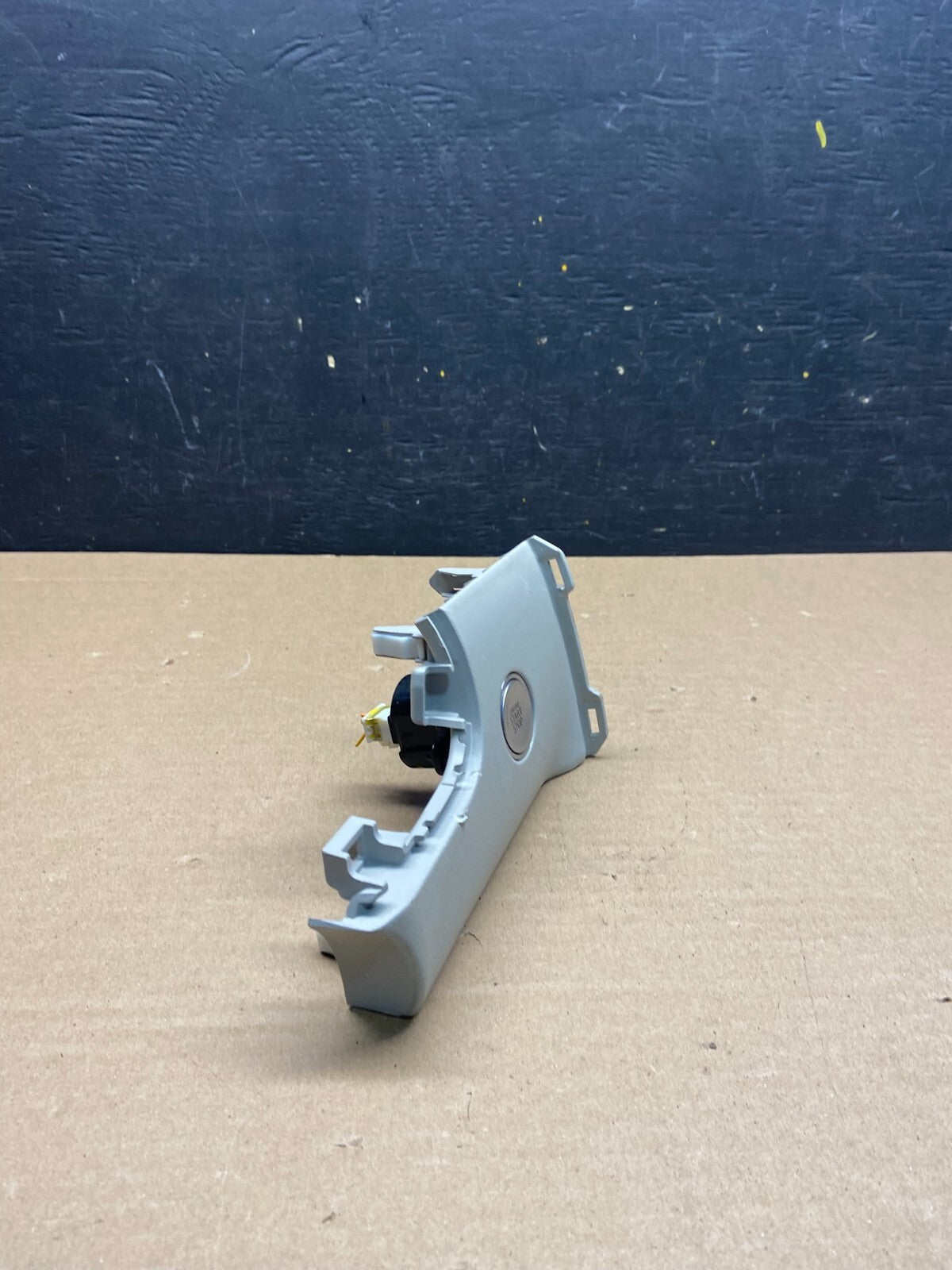 2022 to 2024 Hyundai Tucson Dash Left Bezel Ignnition Start Stop L1869 DG1