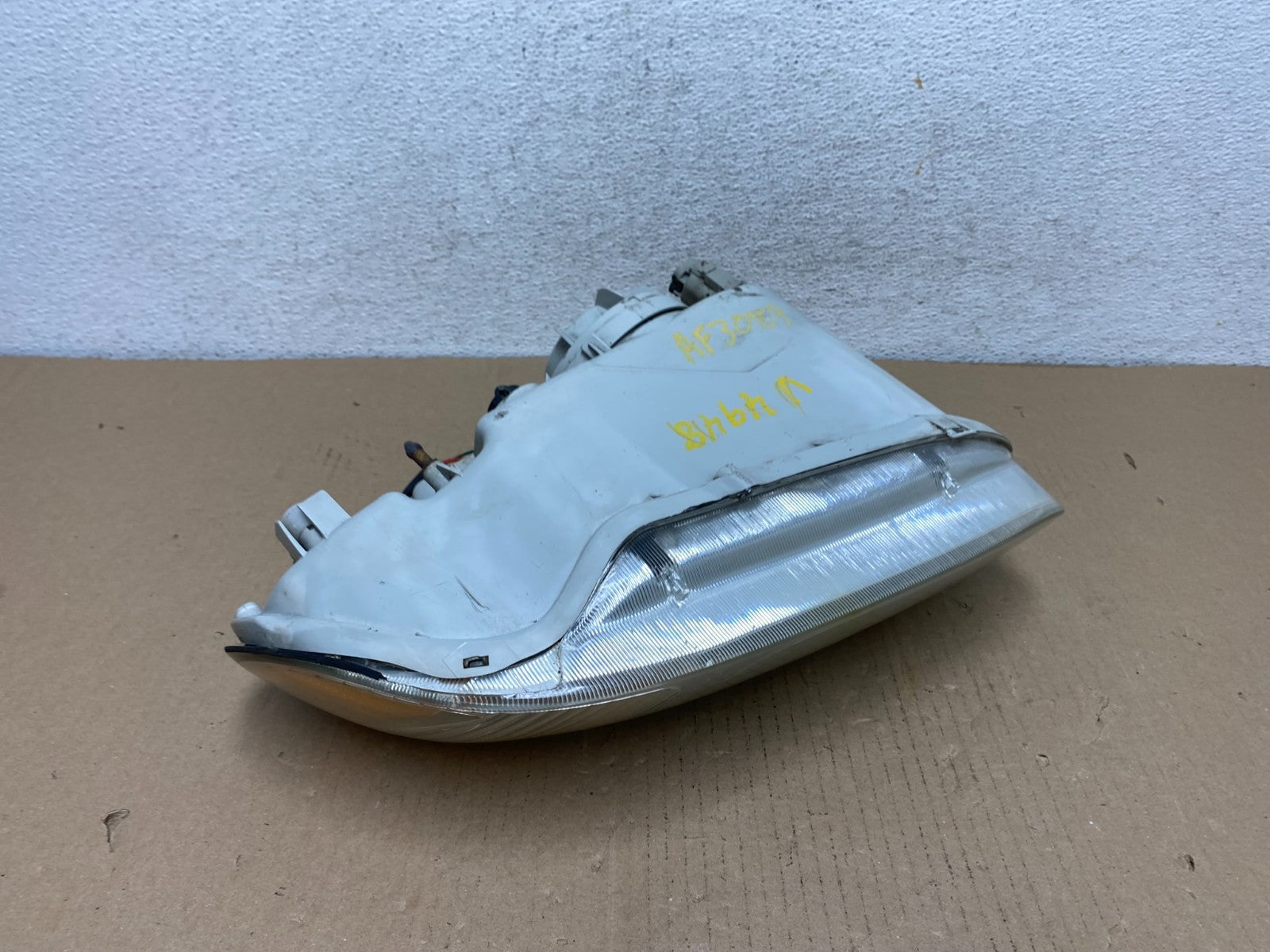 1998 to 2001 Kia Sephia Left Driver LH Halogen Headlight AF3089 DG7