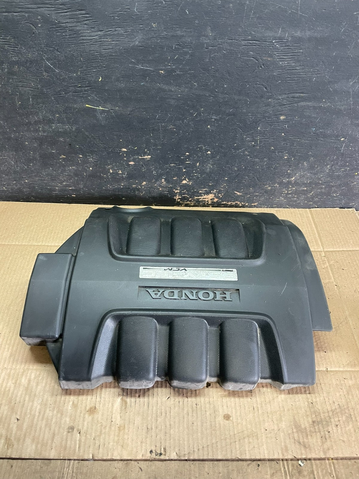 2005 to 2007 Honda Odyssey Black Engine Cover OEM T6593 DG1