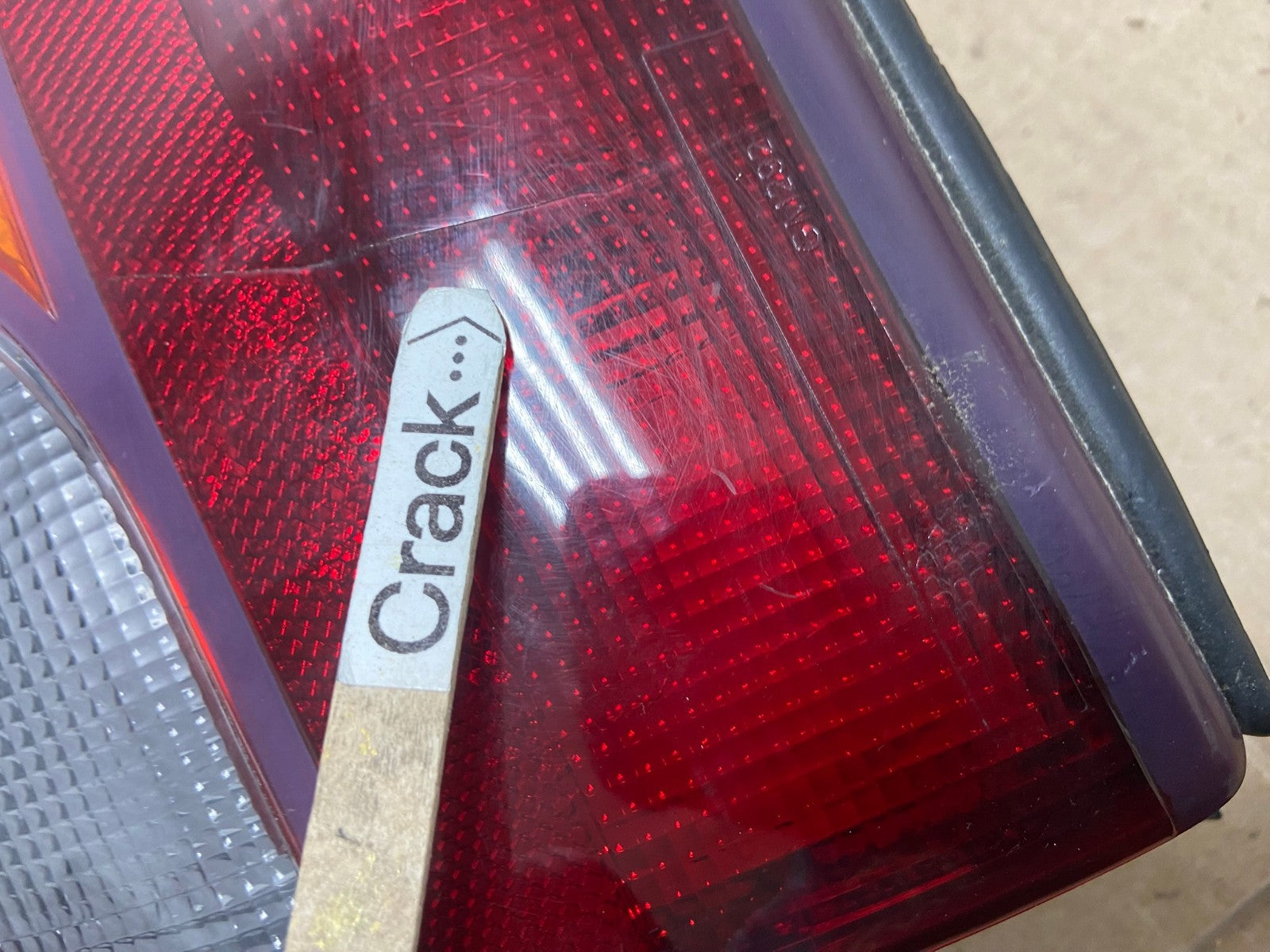 1997 to 2003 Chevrolet Malibu Passenger Right RH Side Tail Light AE6074 LK4