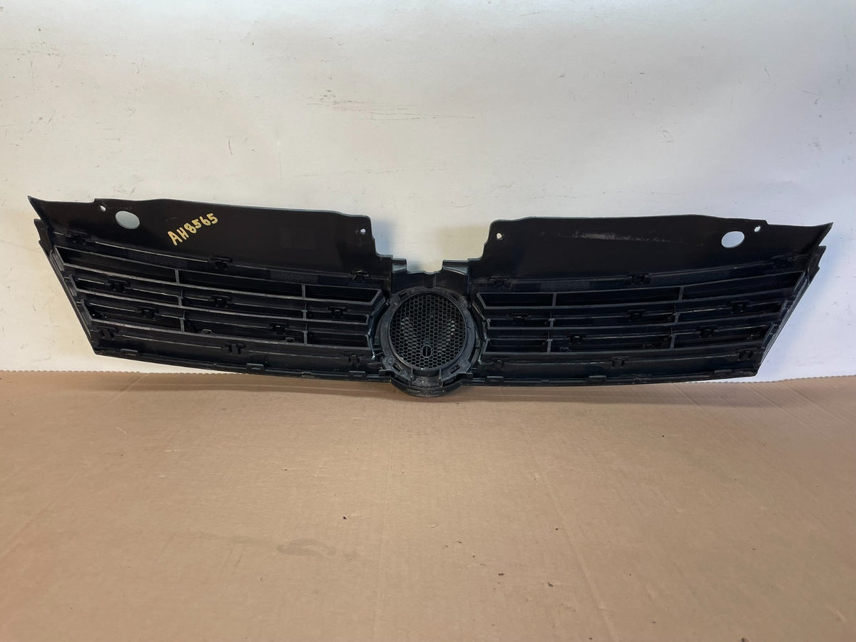 2011 to 2014 Volkswagen Jetta Sedan Front Upper Grille Grill AH8565 DG3