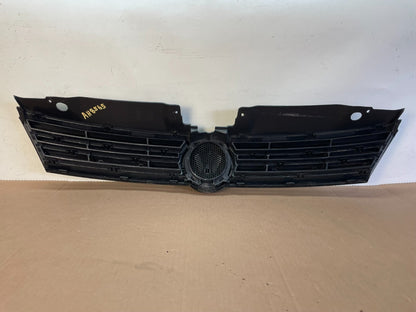 2011 to 2014 Volkswagen Jetta Sedan Front Upper Grille Grill AH8565 DG3
