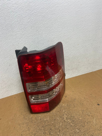 2008 to 2012 Jeep Liberty Right Passenger RH Side Tail Light AE2869 LK2