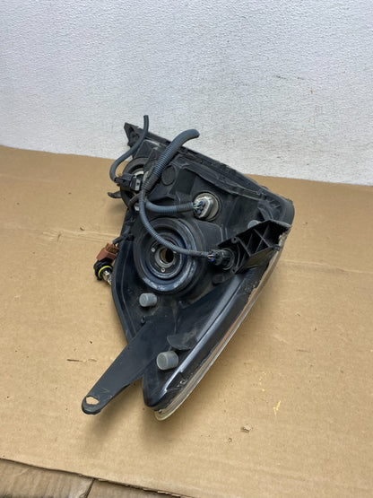 2004-2005 Toyota Sienna Left Driver LH Side Halogen Headlight DEPO AD3816 DW9