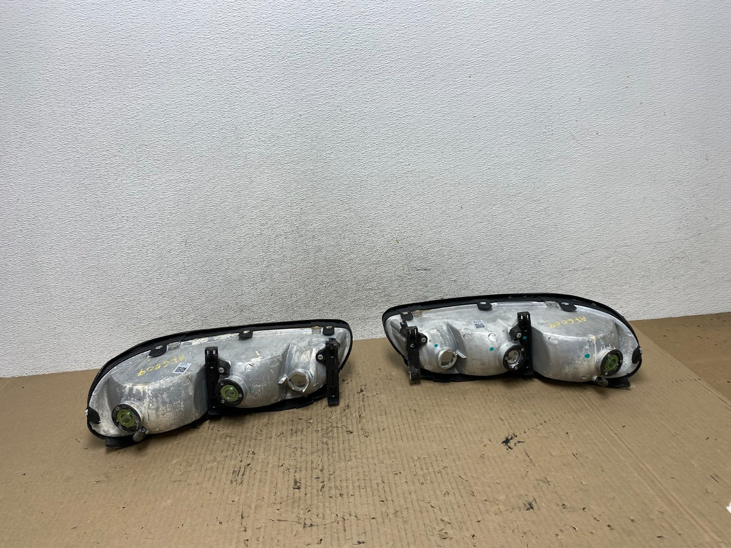 1997 to 2003 Chevrolet Malibu Left+Right Side Headlights AF6009 DW7