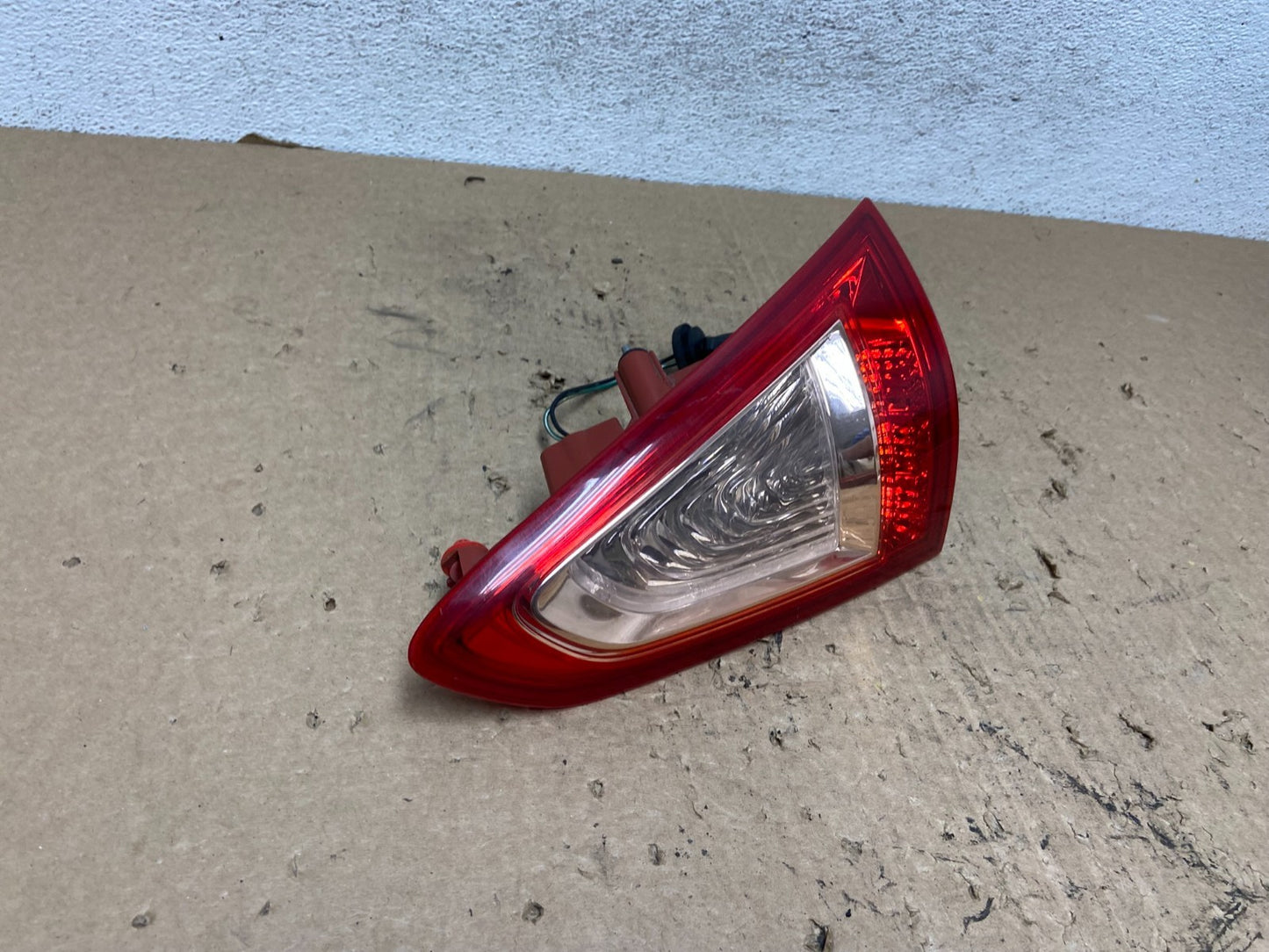 2008 to 2012 Infiniti Ex35 Right Passenger Side Tail Light Inner AF82752