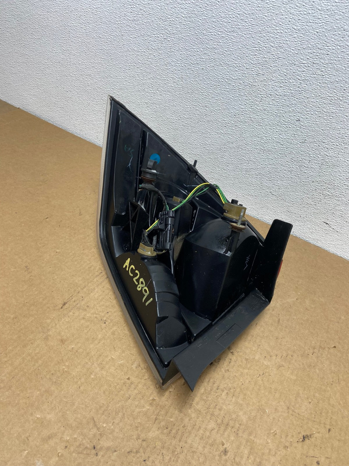 2006 - 2012 Chevrolet Impala Tail Light Right Passenger RH Side OEM AC2891 LK6