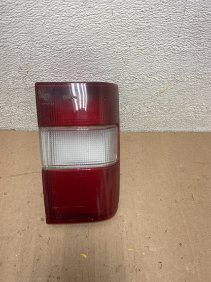1993 to 1994 Volvo 850 Sedan Left Driver Lh Side Tail Light E03290