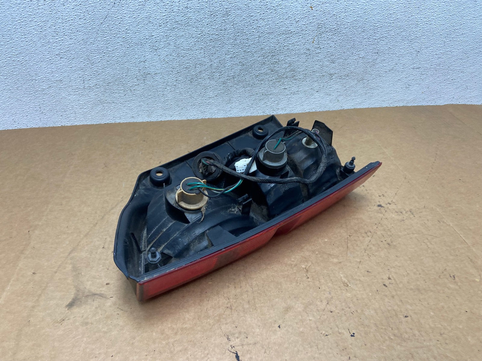 2005 to 2012 Nissan Pathfinder Right Passenger RH Side Tail Light AE3128 LK6