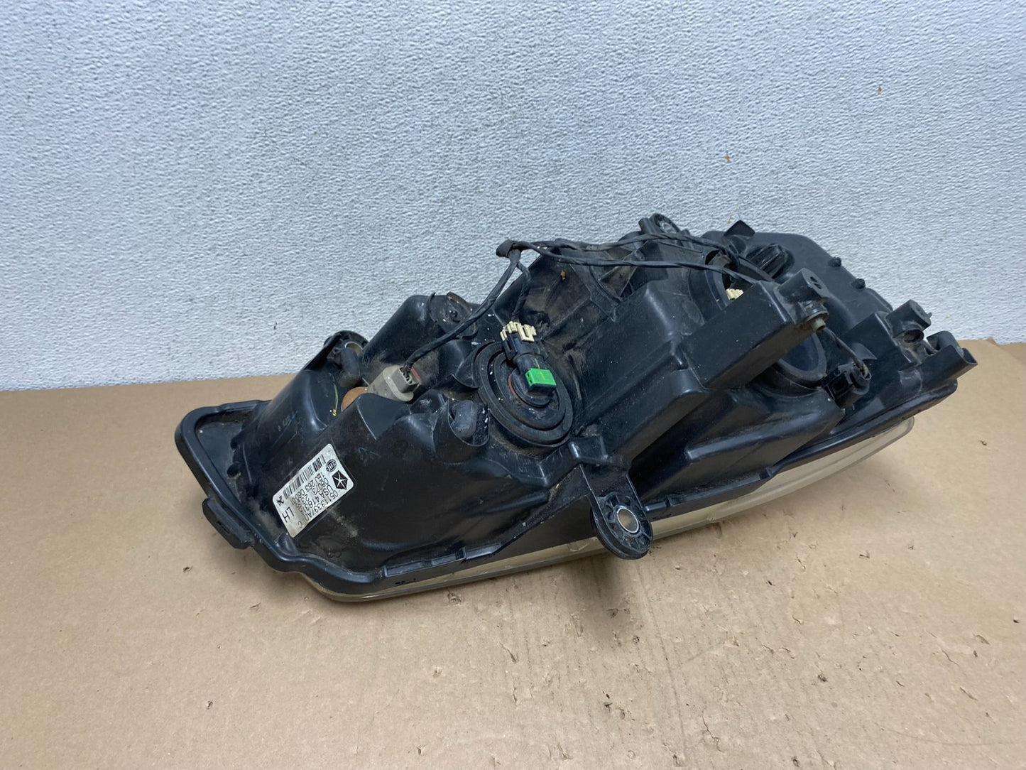 2008 to 2016 Chrysler Town and Country Left Driver Lh Side Headlight AG6780 DW5