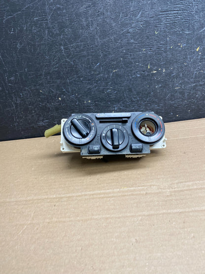 2013-2021 Nissan NV200 Climate Control Heater A/C Panel AG0013 DG0