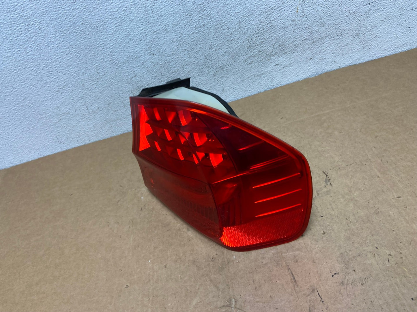 2009 2010 BMW 328i 3 Series Right Passenger RH Side Tail Light AD6137 LK1