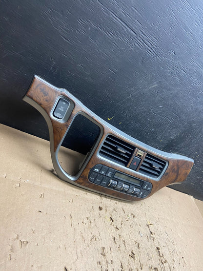 2005 to 2010 Honda Odyssey Radio Climate Control Dash Trim Bezel T8837 DG1