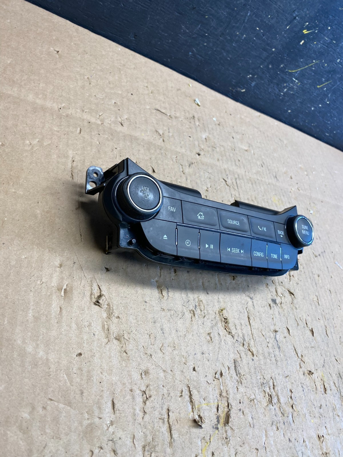 2013 2014 2015 Chevrolet Malibu AM FM Radio Control Panel t5887 DG1