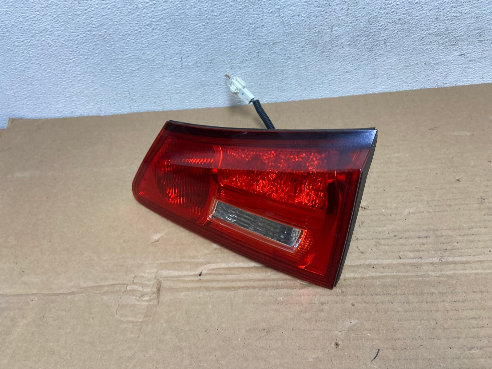 2006 - 2008 Lexus Is250 Is350 Right Passenger RH Inner Tail Light AD3869 LK1