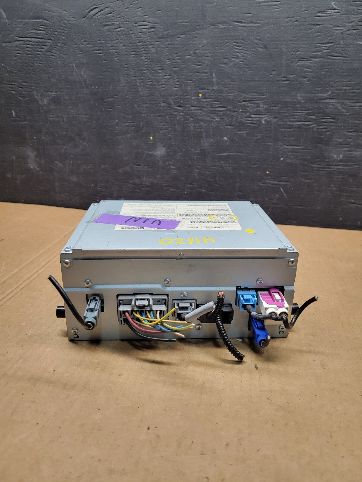 2010 to 2012 Jaguar XJ XJL Radio GPS Information Receiver H1620 PS3