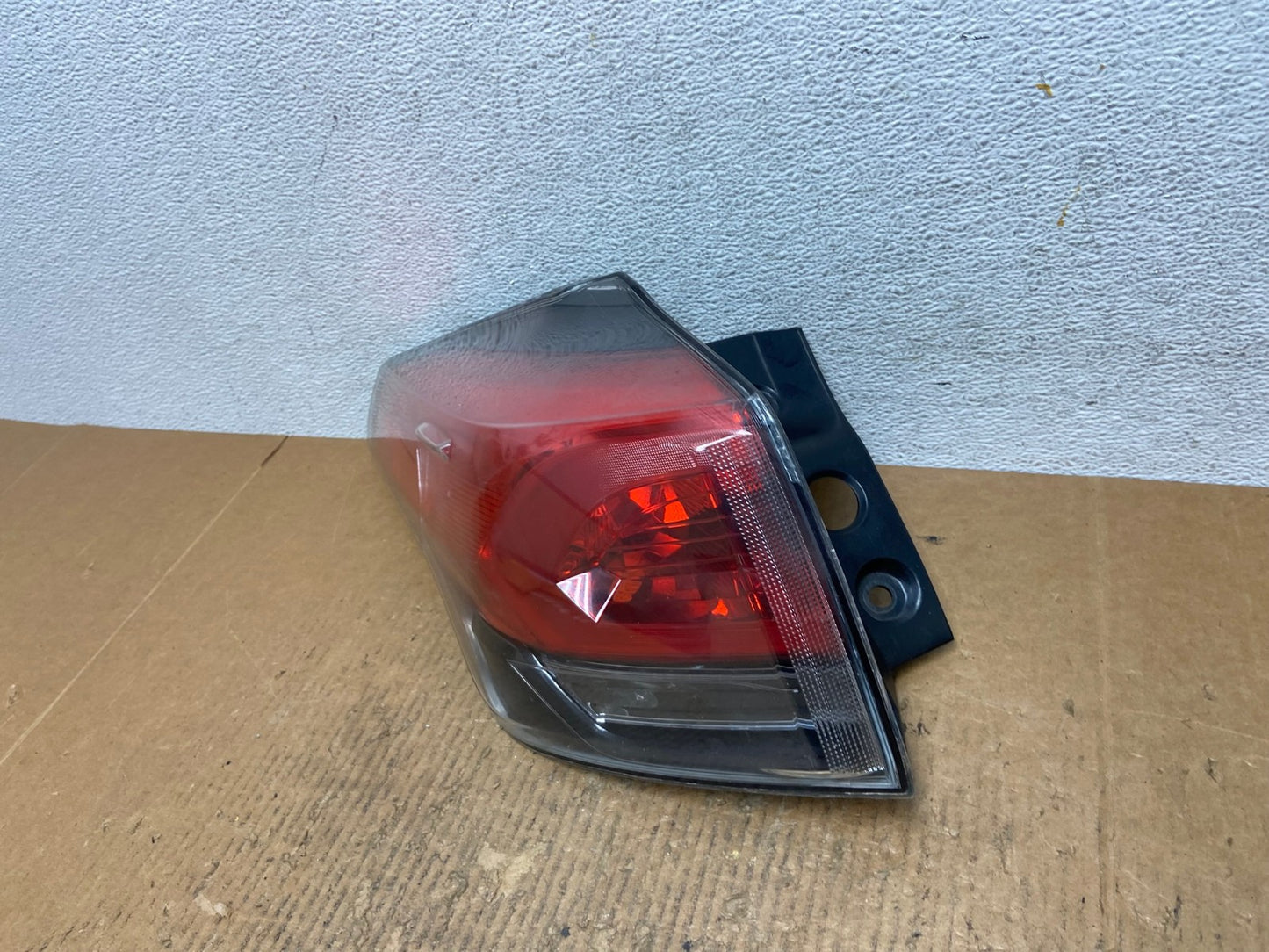 2016 2017 2018 Toyota RAV4 Left Driver LH Side Tail Light AE2680 LK1