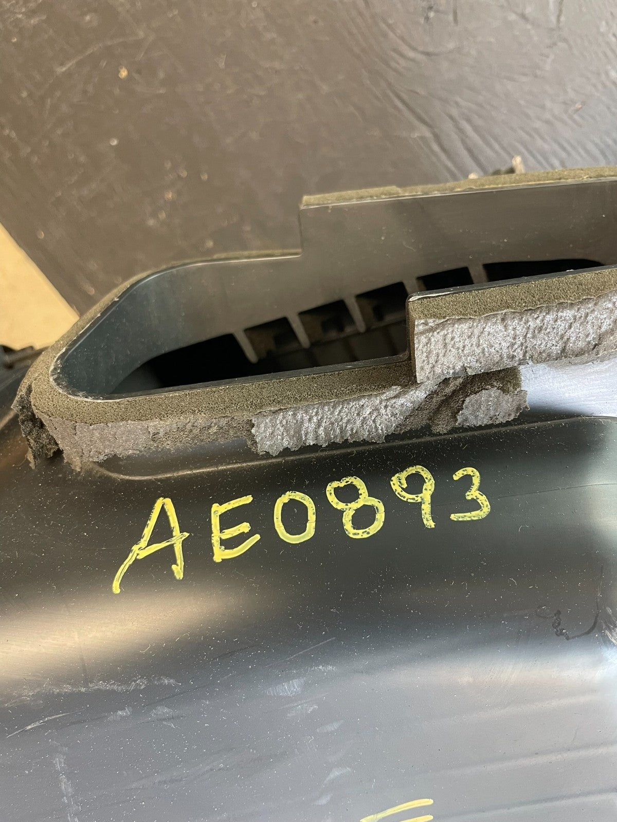 2006 to 2007 Infiniti m35 Air Intake Manifold Box Inlet Housing AE0893 DG7