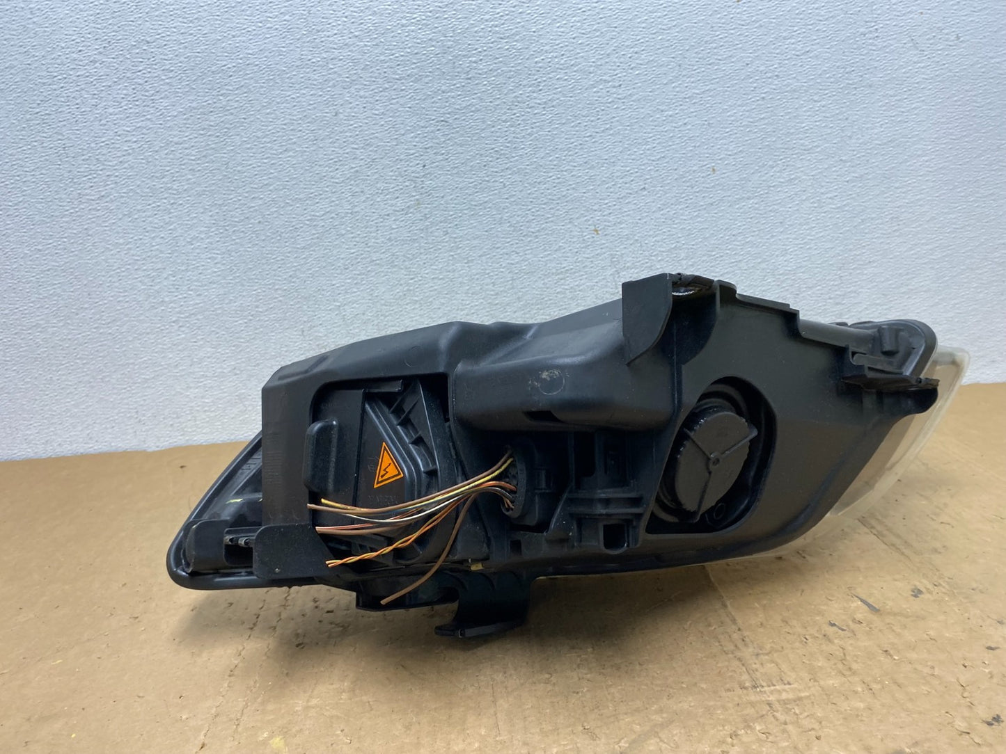 2007- 2009 Audi Q7 Right Passenger RH Side Xenon Hid Headlight AD0528 DW5