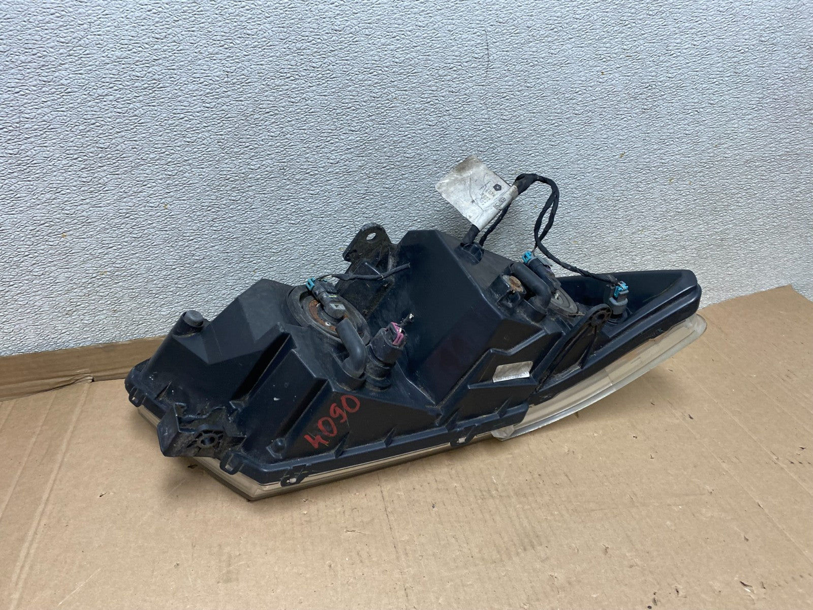 2009 to 2017 Dodge Journey Headlight Left Driver Lh Side Halogen U7089 DW4