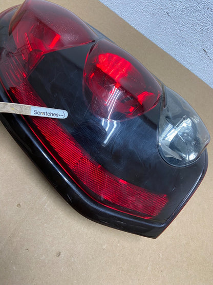 2002 to 2009 Chevrolet Trailblazer Left Driver LH Side Tail Light AB9949 DW3