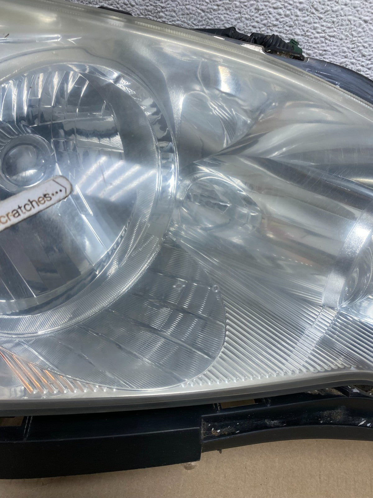 2007 to 2011 Honda CR-V Crv Right Passenger Side Headlight Halogen AG6817 DW3