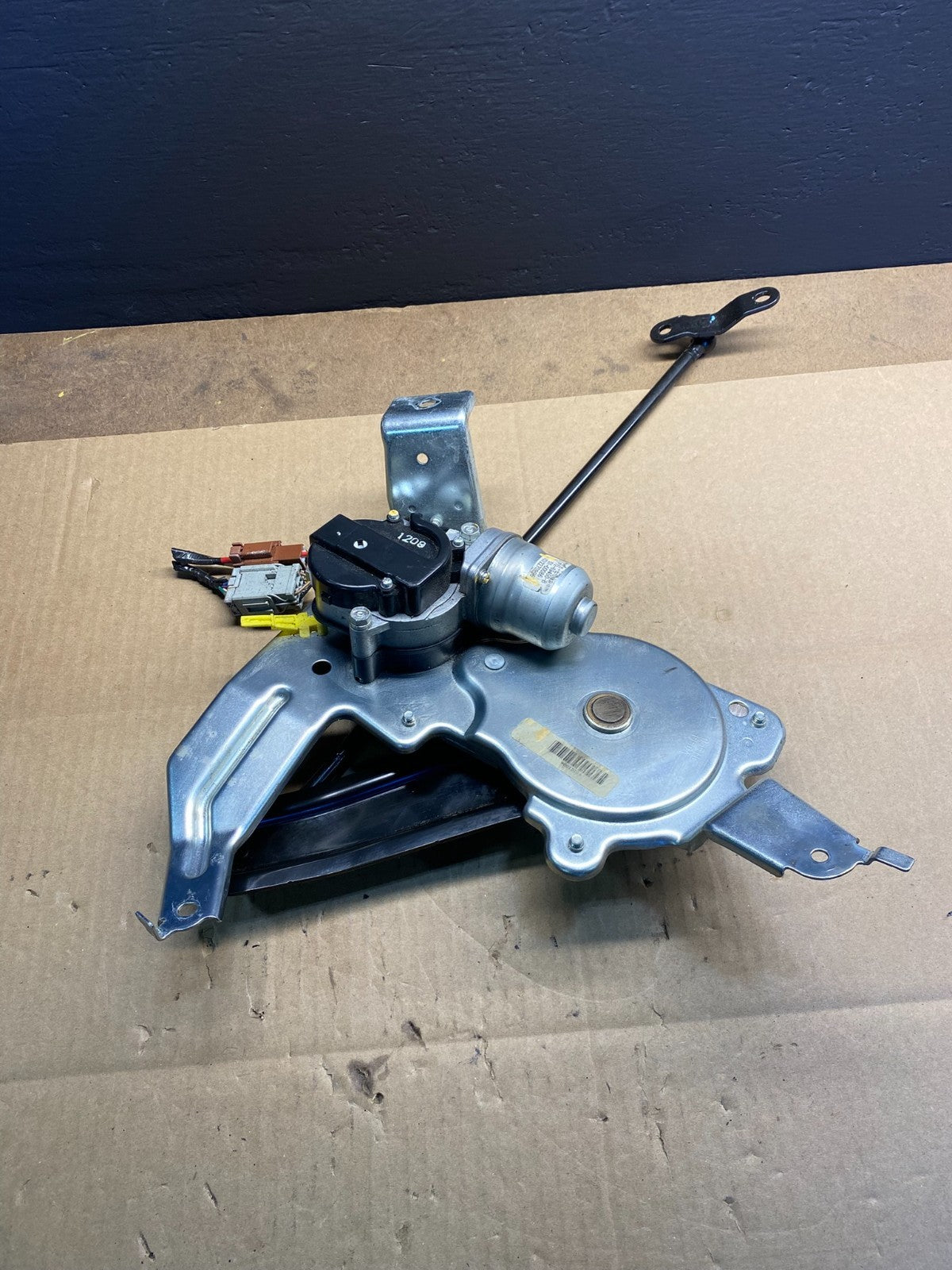 2007 - 2013 Acura MDX Honda Odyssey Lift Gate Trunk Lid Motor Actuator AB4103 DG0