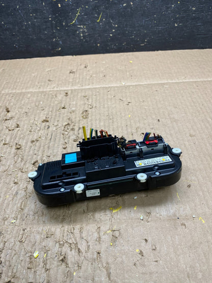 2009 - 2011 Volkswagen CC Center Climate Control Panel AC Heater v1712 DG5