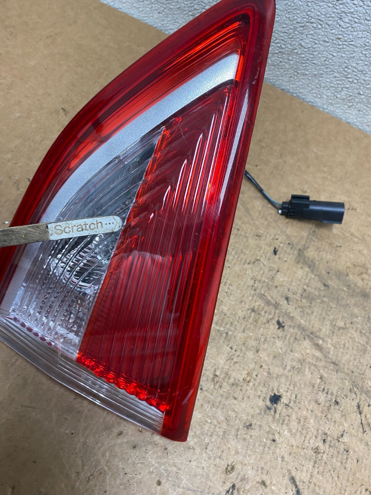 2013 to 2016 Ford Escape Right Passenger RH Side Inner Tail Light OEM S7169 DW3