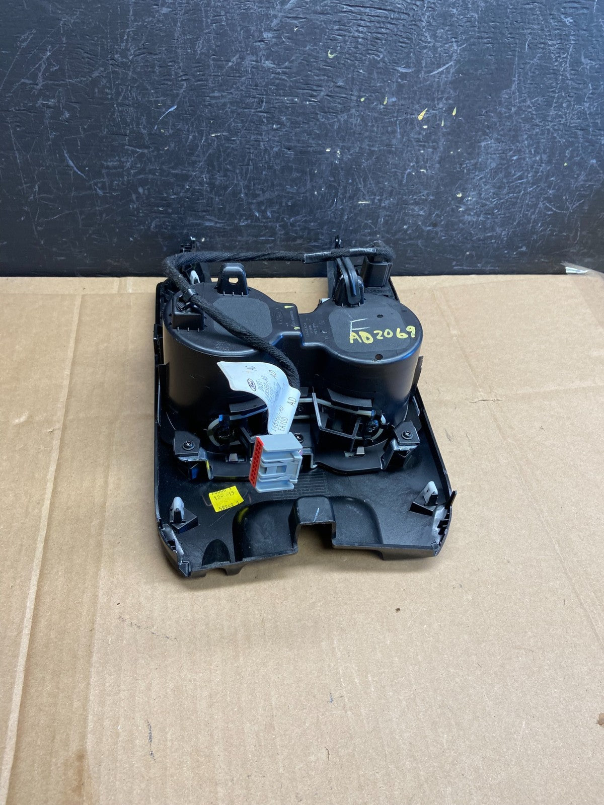 2013 to 2016 Ford Fusion Front Center Console Cup Holder Cupholder AD2069 DG3