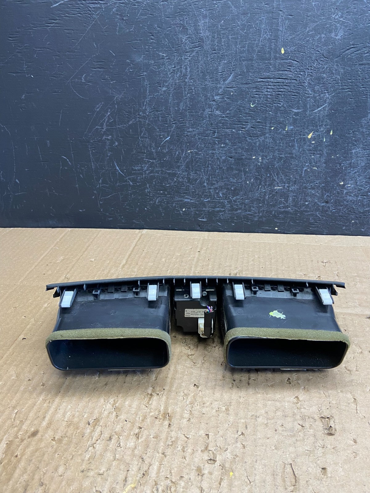 2007-2011 Toyota Camry Center Dashboard A/C HVAC Heater Air Vent Trim AD1978 DG3