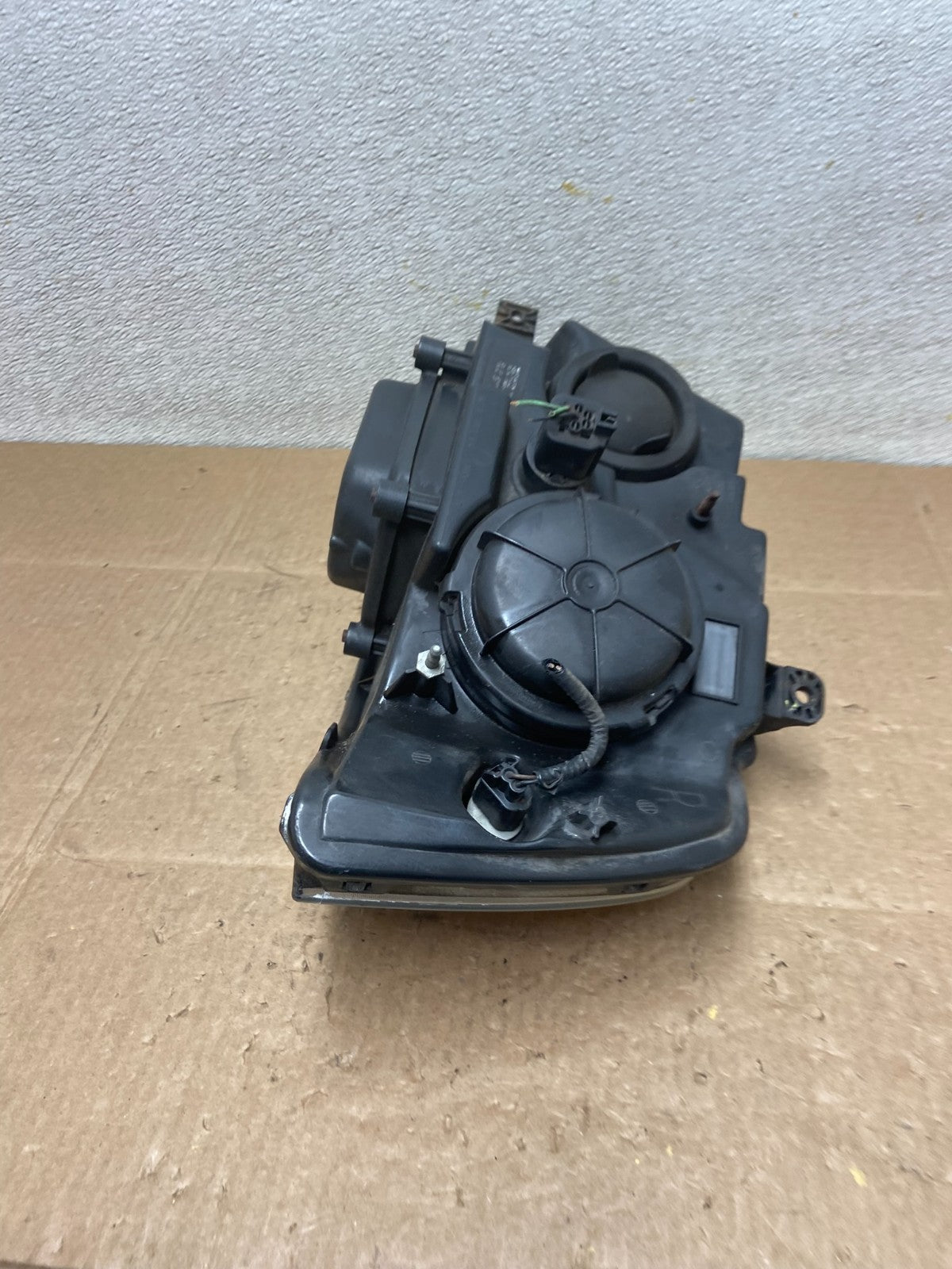 Xenon 2003-2006 Lincoln Navigator Right Passenger Side Headlight OEM Y8809 DW7