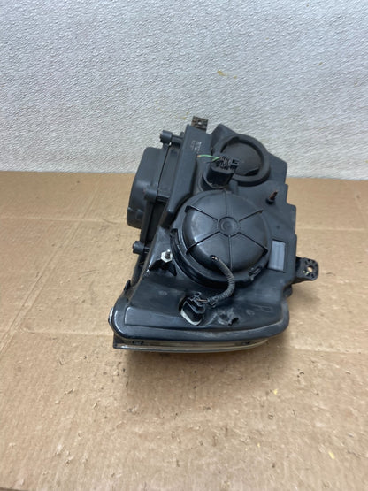 Xenon 2003-2006 Lincoln Navigator Right Passenger Side Headlight OEM Y8809 DW7