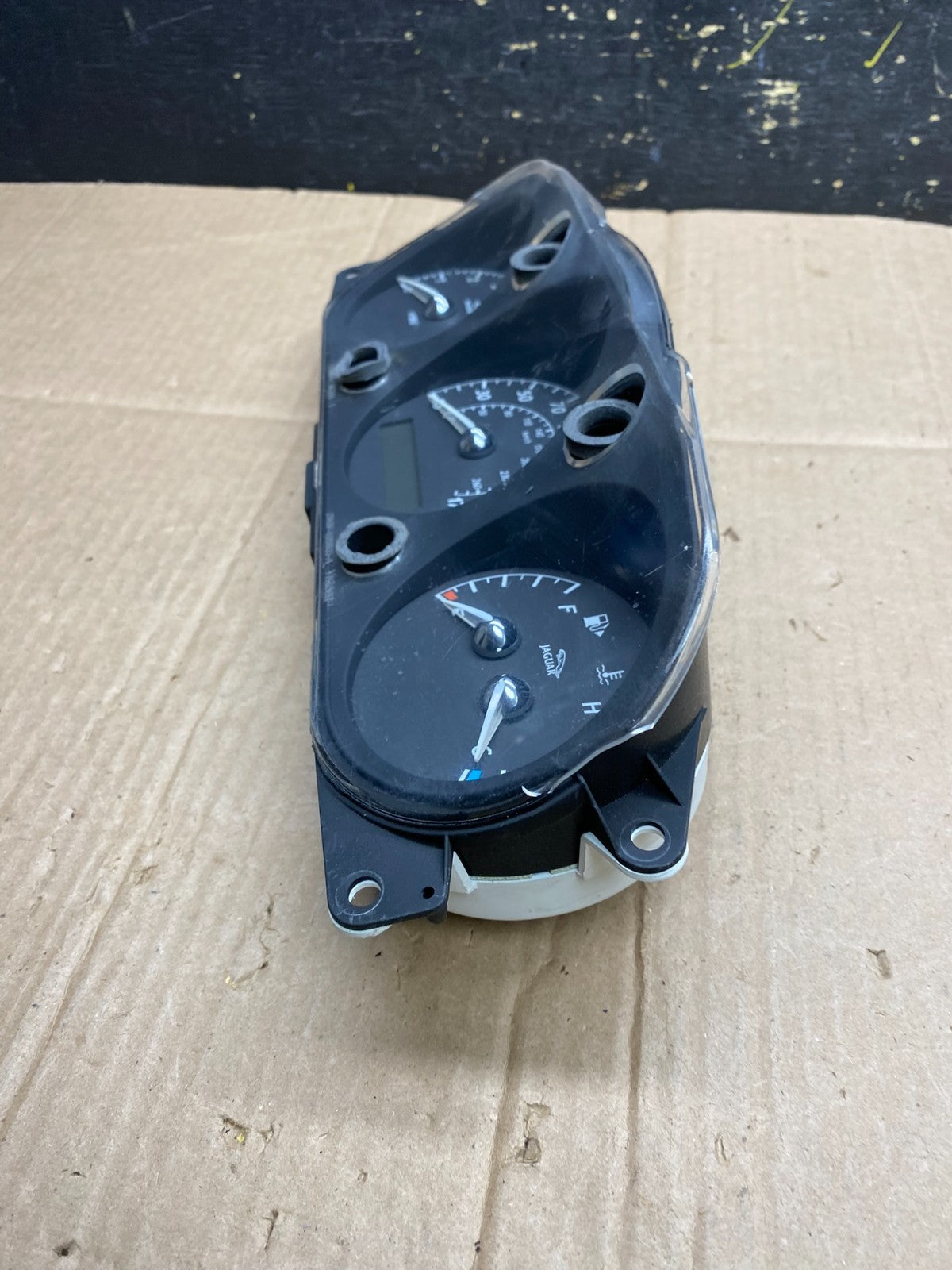 2006 to 2007 Jaguar XJ8 Instrument Cluster Gauge Speedometer aa4668 DG2