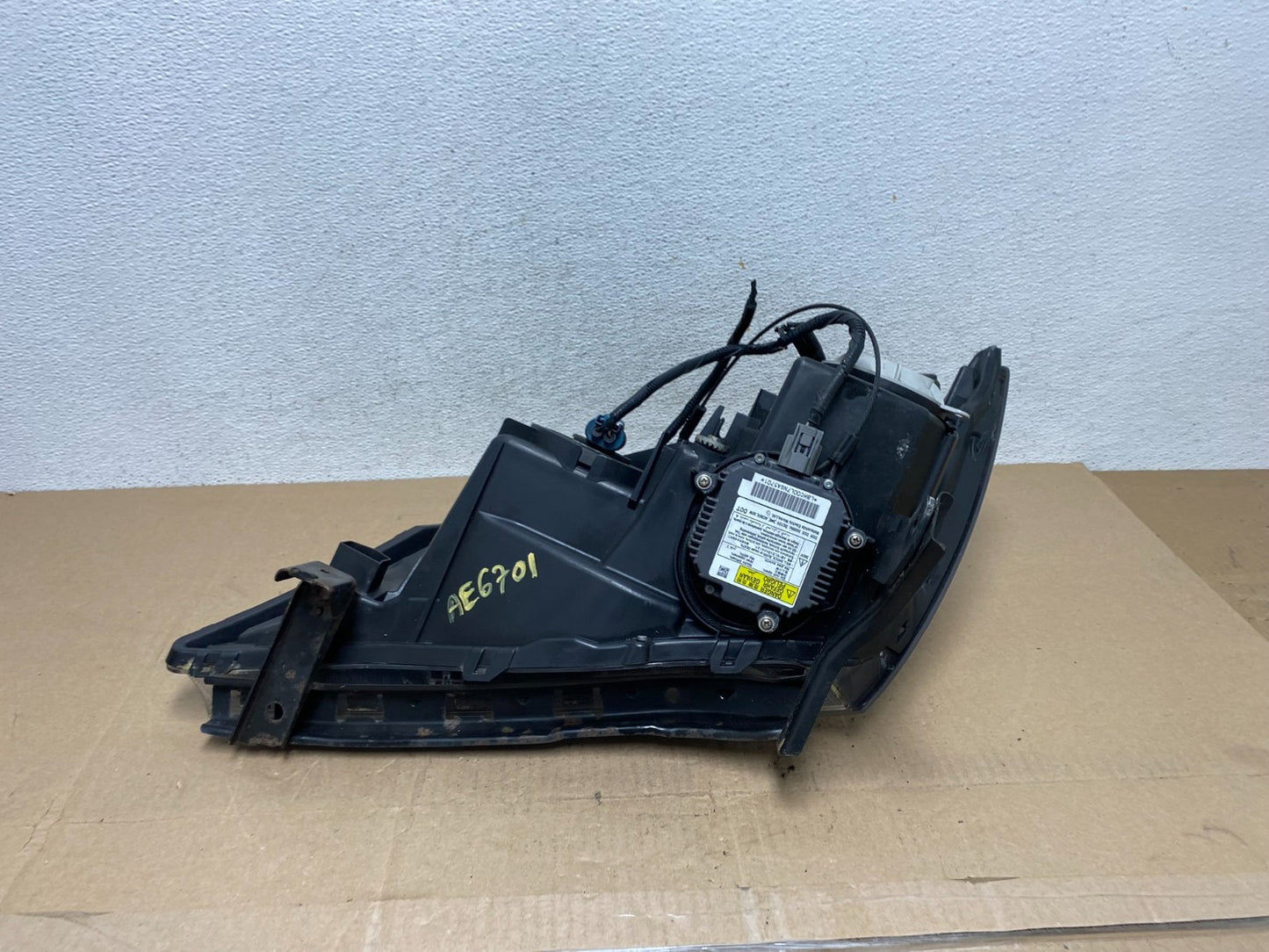 2007 2008 2009 Acura MDX Headlight Xenon HID Right Passenger RH AE6701 DW8