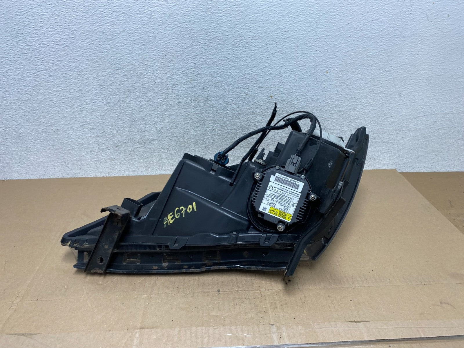 2007 2008 2009 Acura MDX Headlight Xenon HID Right Passenger RH AE6701 DW8