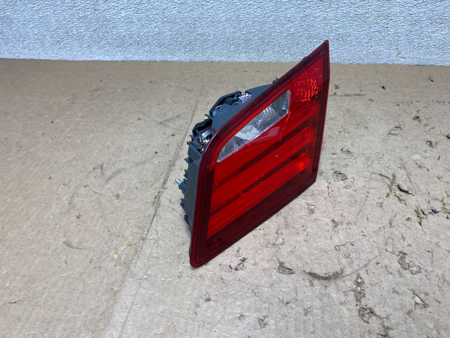 2011-2013 BMW 5 F10 Rear Right Passenger Rh Trunk Inner Tail Light OEM X2594 DW2