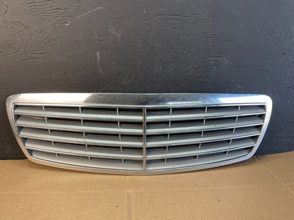 2003 to 2006 Mercedes Benz E-Class Front Upper Grill Grille AC2229 DG0