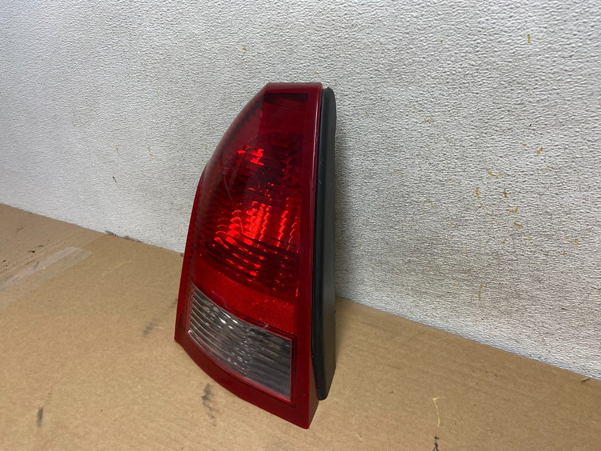 2005 - 2007 Chrysler 300 Left Driver Lh Side Tail Light AH4463 DW2
