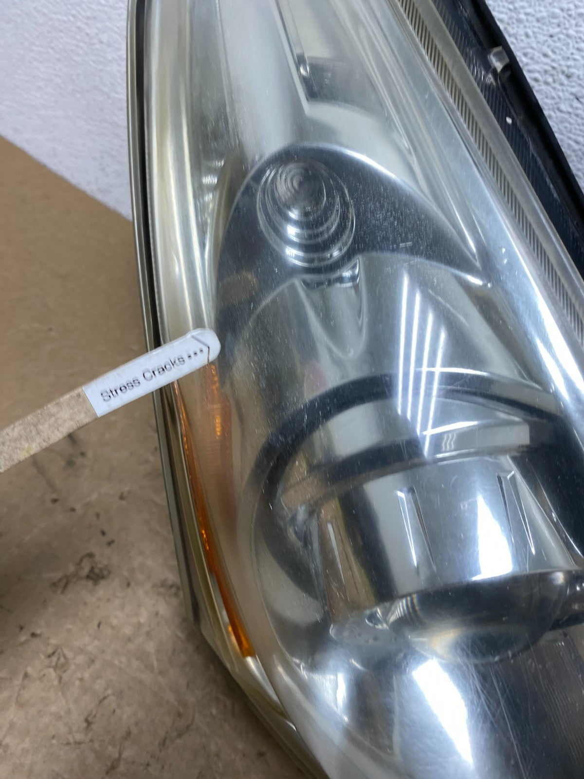 2010-2012 Infiniti G37 Right Passenger Side Xenon HID Headlight AF8084 DW4
