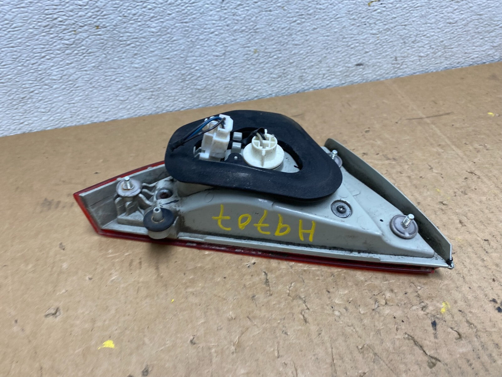 2011 to 2014 Hyundai Sonata Right Passenger Rh Inner Tail Light Oem H9707 KC4
