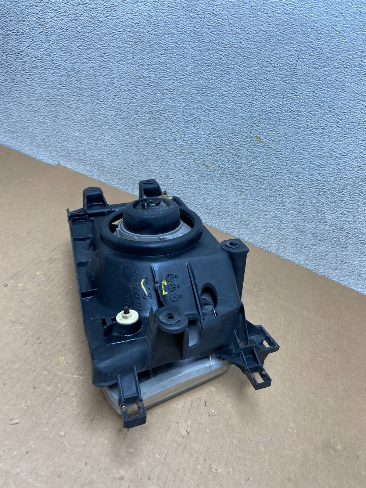1996 to 2002 Toyota 4Runner Halogen Right Headlight Oem Z6797 DW7