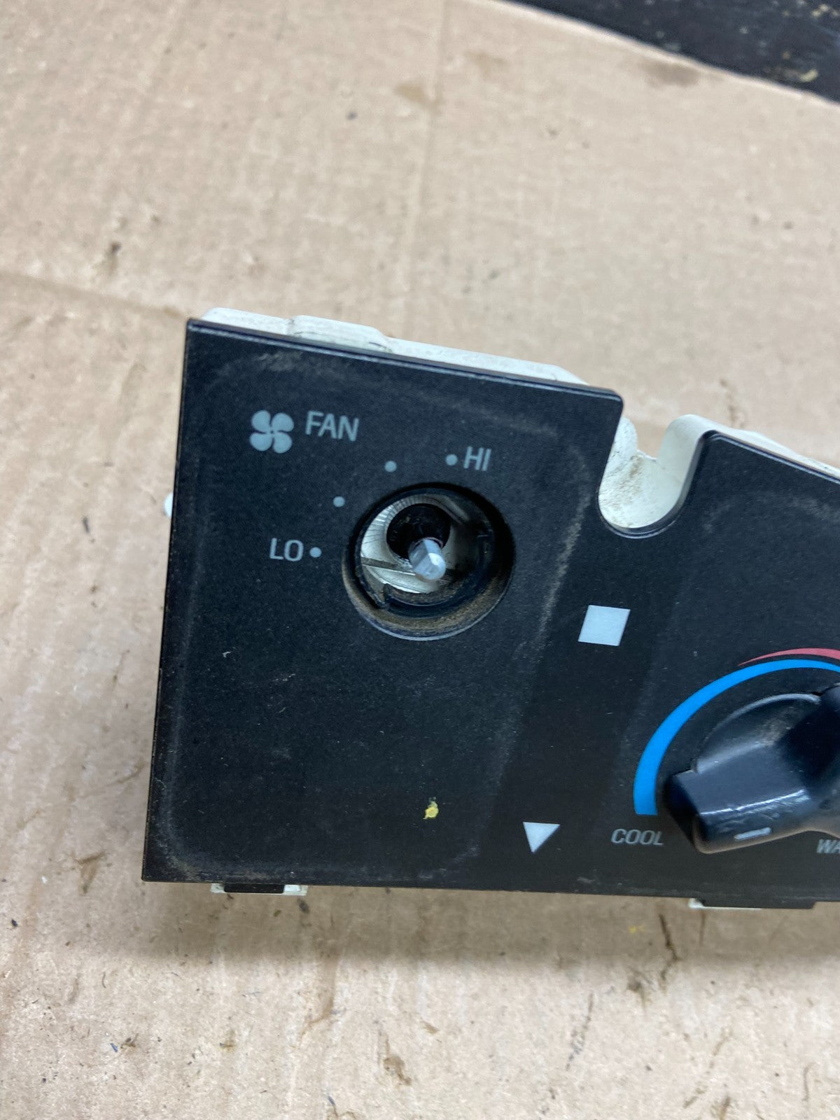 2009-2014 Ford Van Econoline E150 E250 A/C Heater Climate Control y2518 DG1