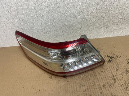2010-2011 Toyota Camry Hybrid LED Left Driver LH Tail Light AF7049 DW0