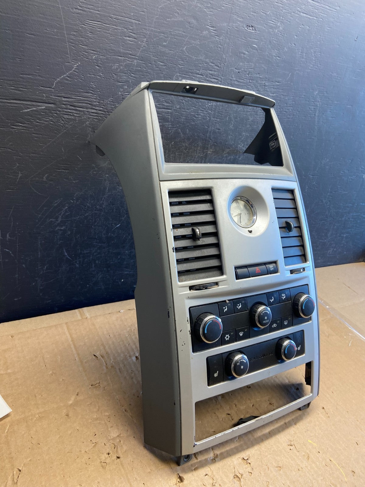 2008-2010 Dodge Grand Caravan Radio Bezel Climate Control Heat AC Heat ad6794 DG4