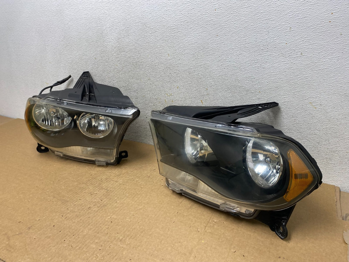 2011 to 2013 Dodge Durango Left+Right Side Headlights AI3421 DW1